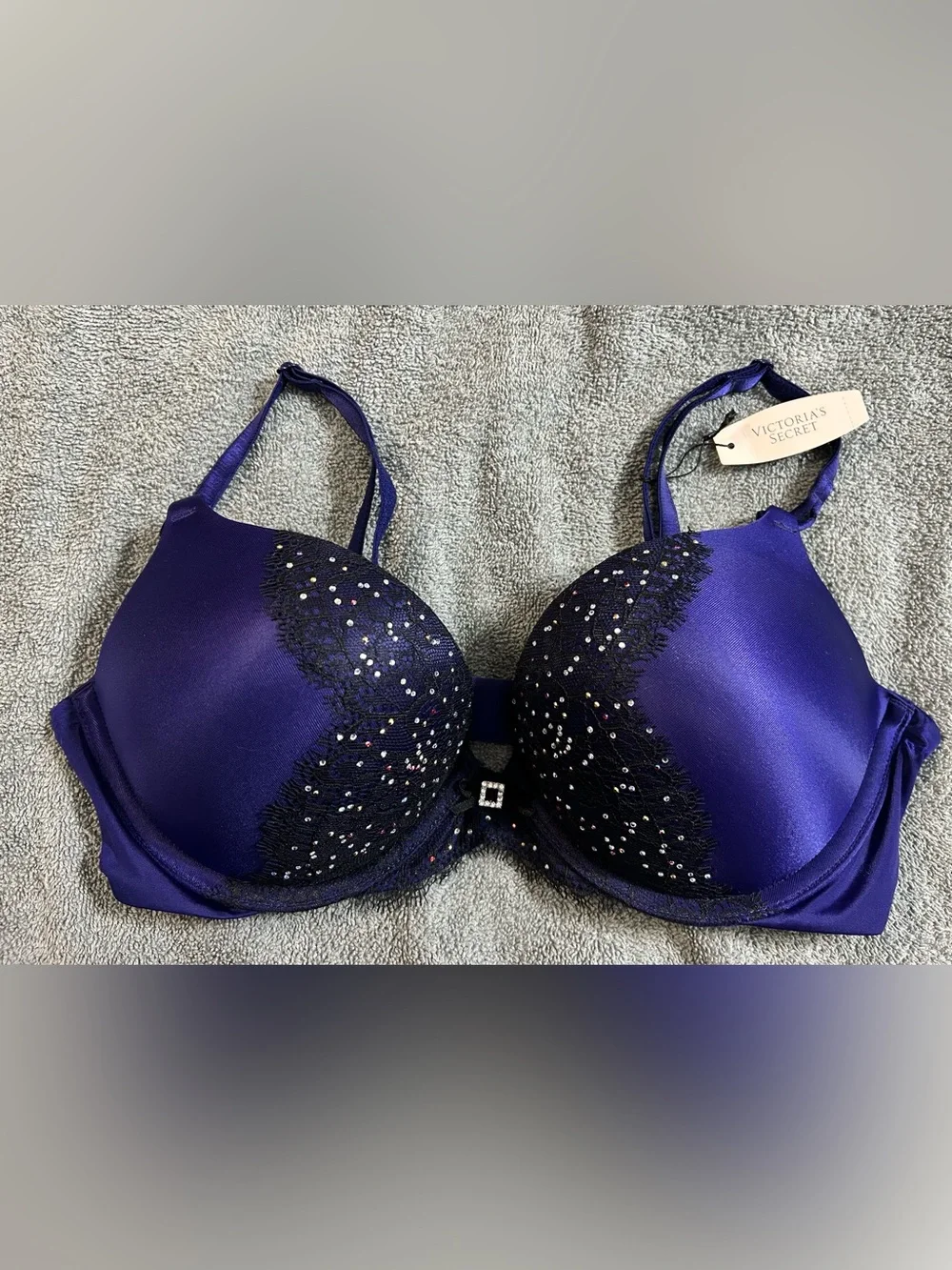 New! Victoria’s Secret Miraculous Plunge Satin Bra Size 34C - Picture 2 of 7